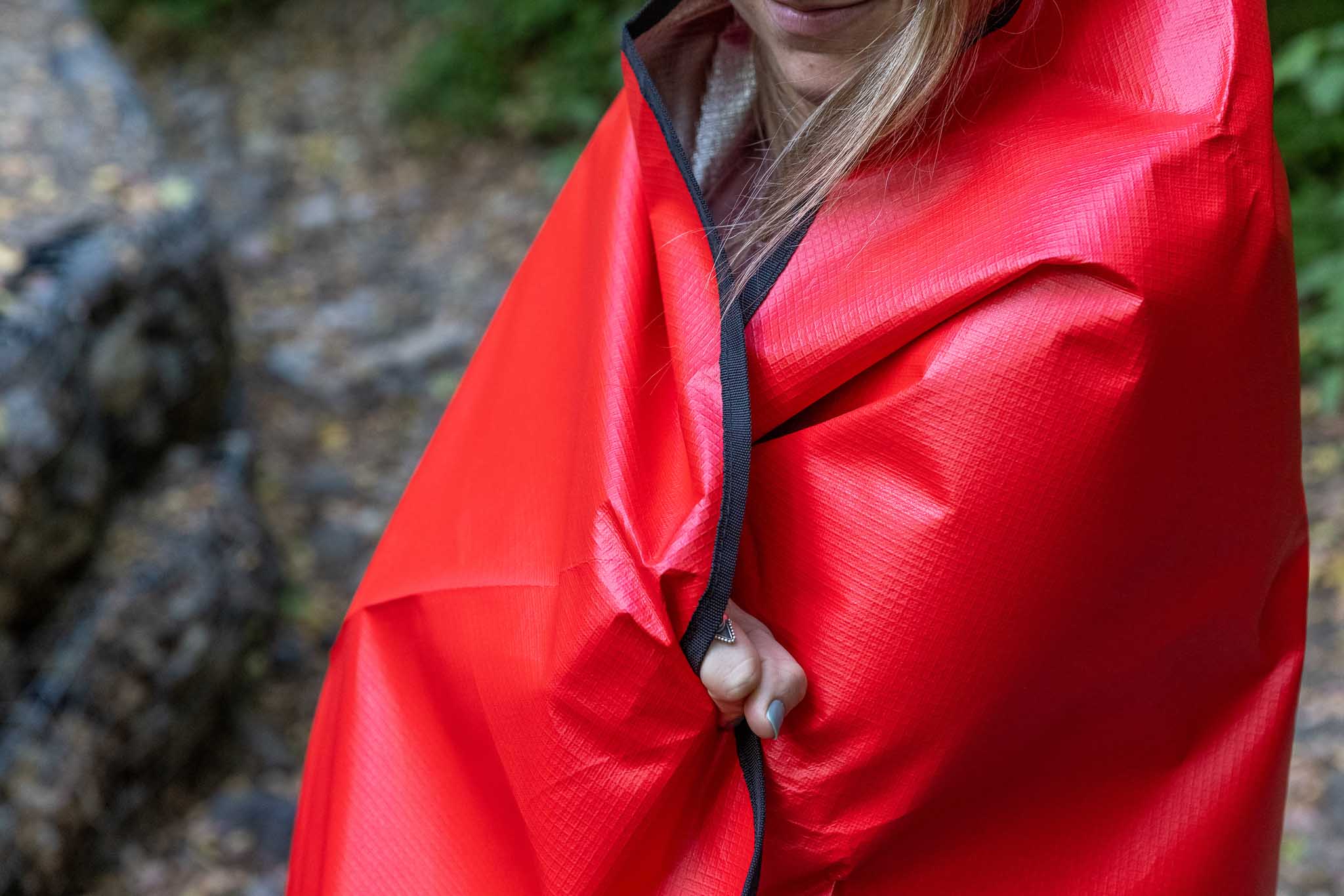 Large Deluxe Thermal Blanket - Image 17