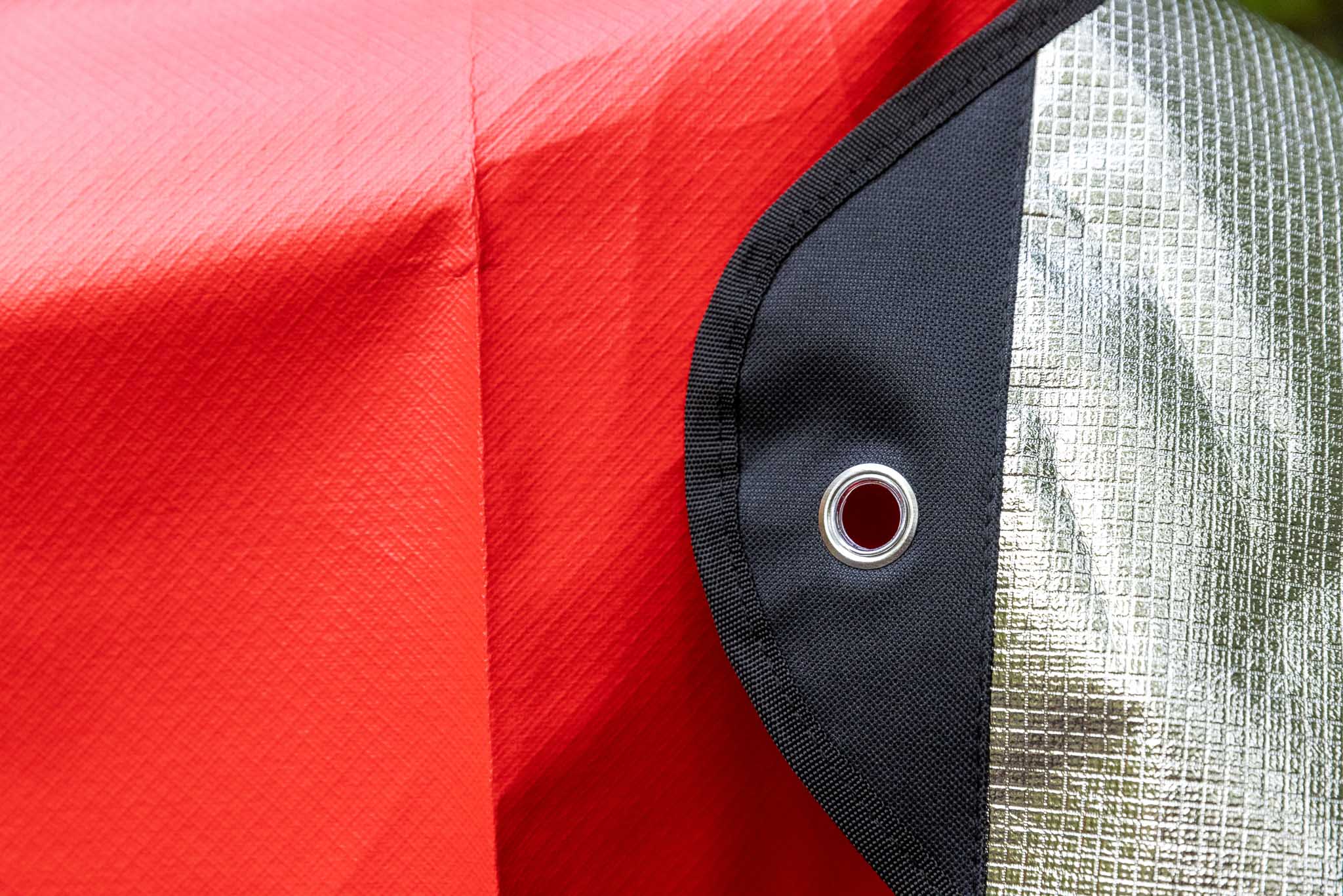 Large Deluxe Thermal Blanket - Image 19