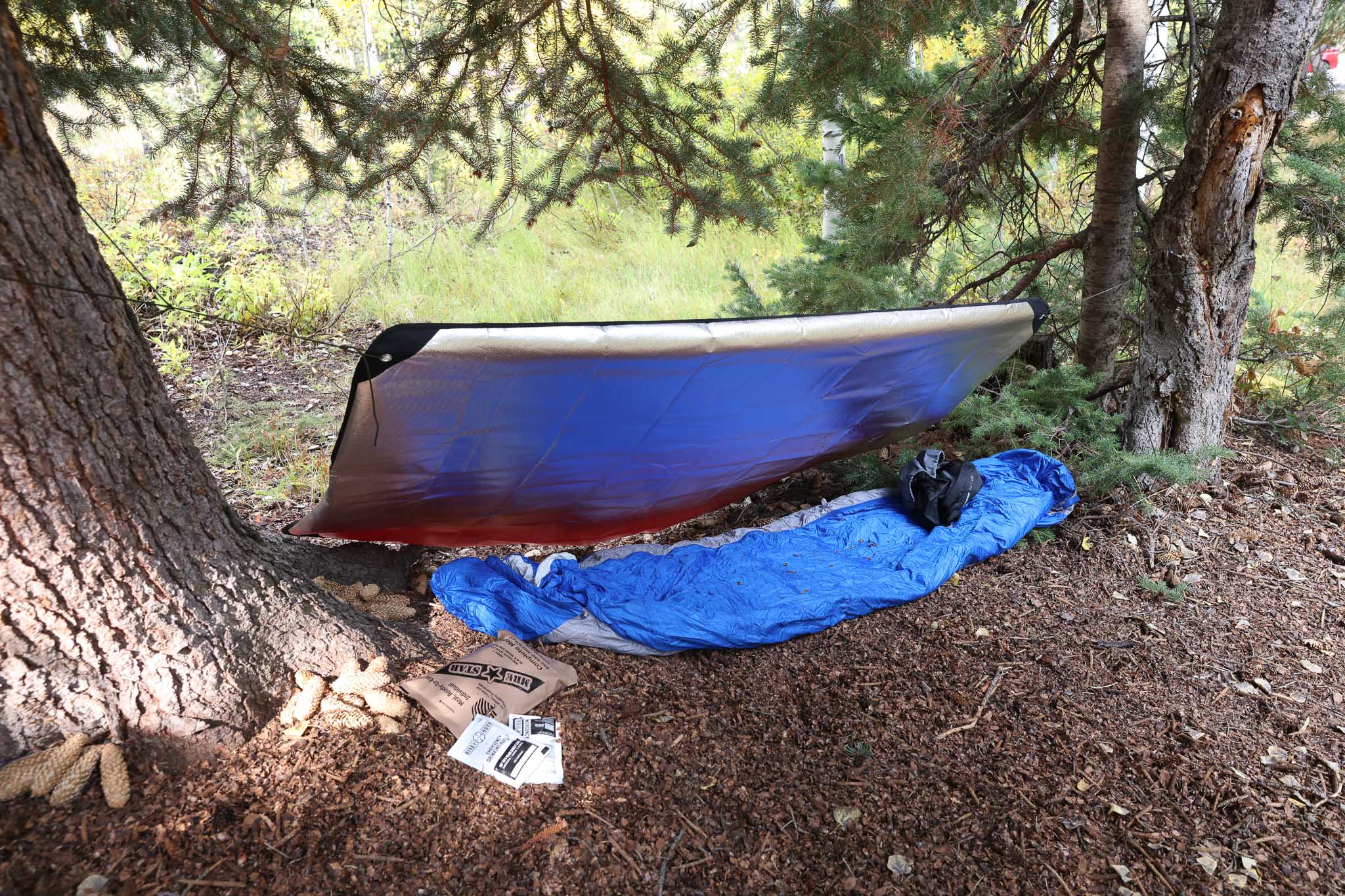 Large Deluxe Thermal Blanket - Image 5